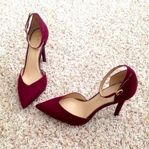Jessica Simpson Faux Suede Pink Pumps